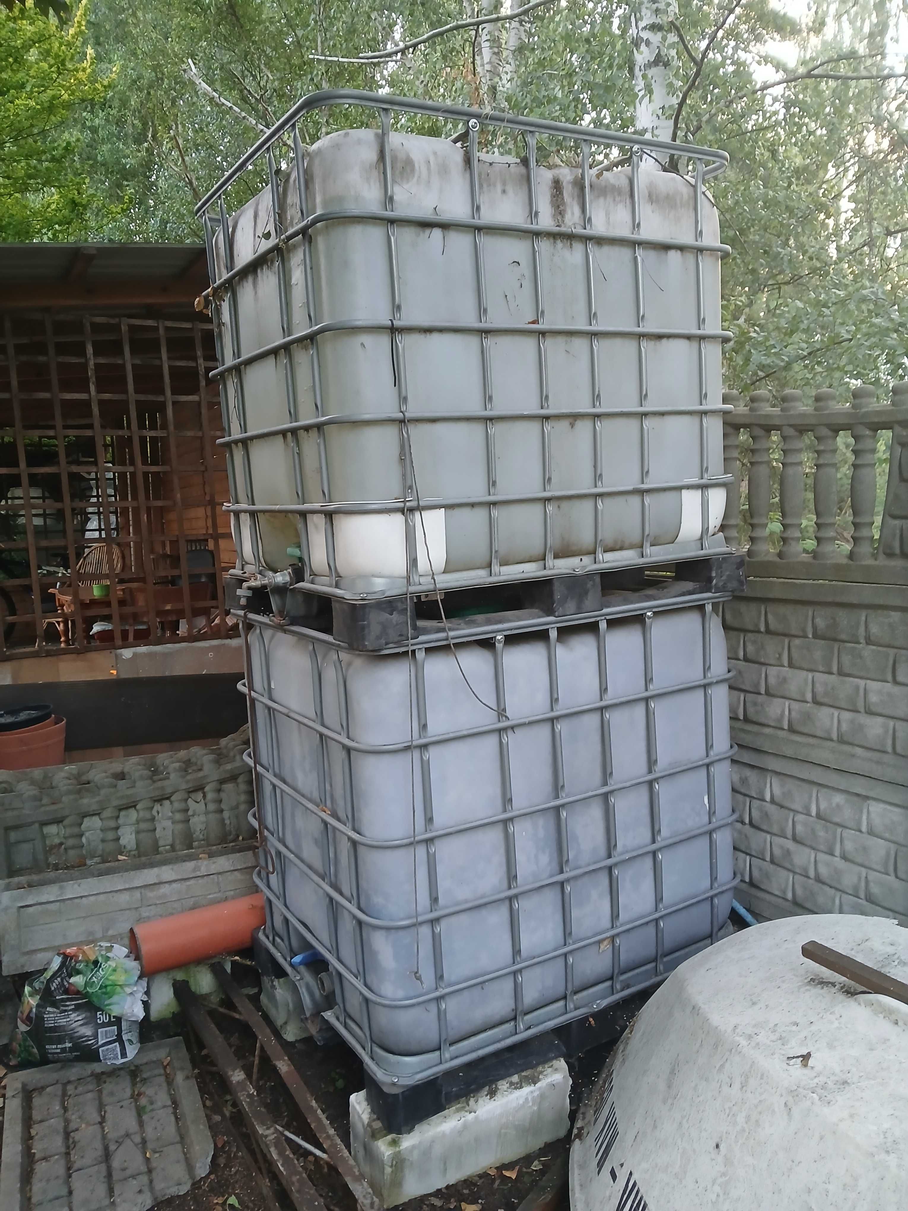 Mauzer na wode 1000 l po wodzie