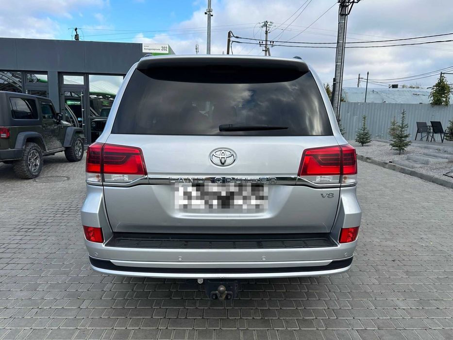 Toyota LC200 / Обмін на електромобіль.