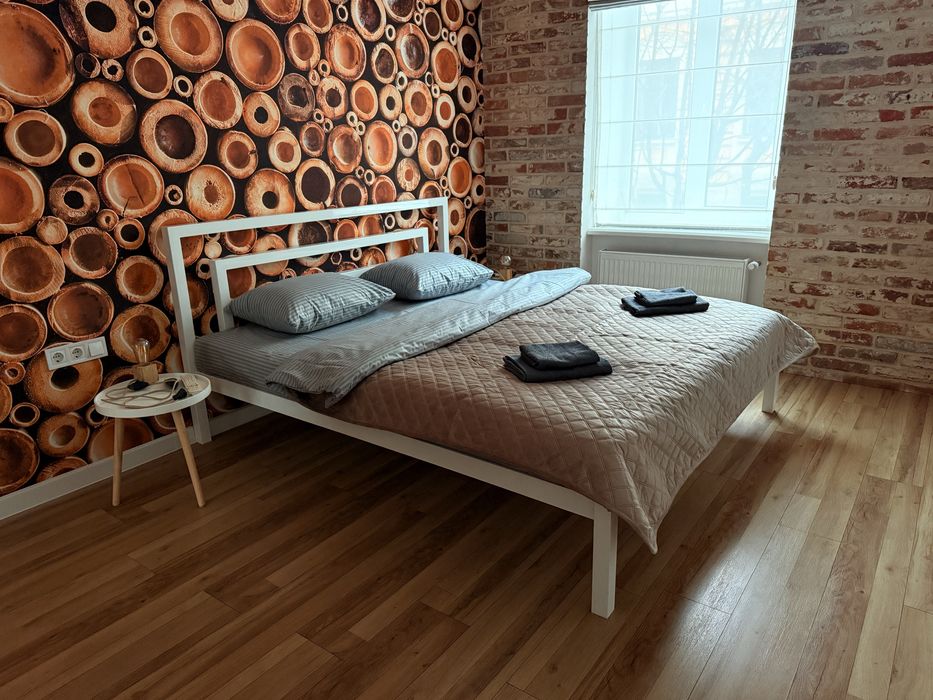 2-к кв. подобово на Кобилянській