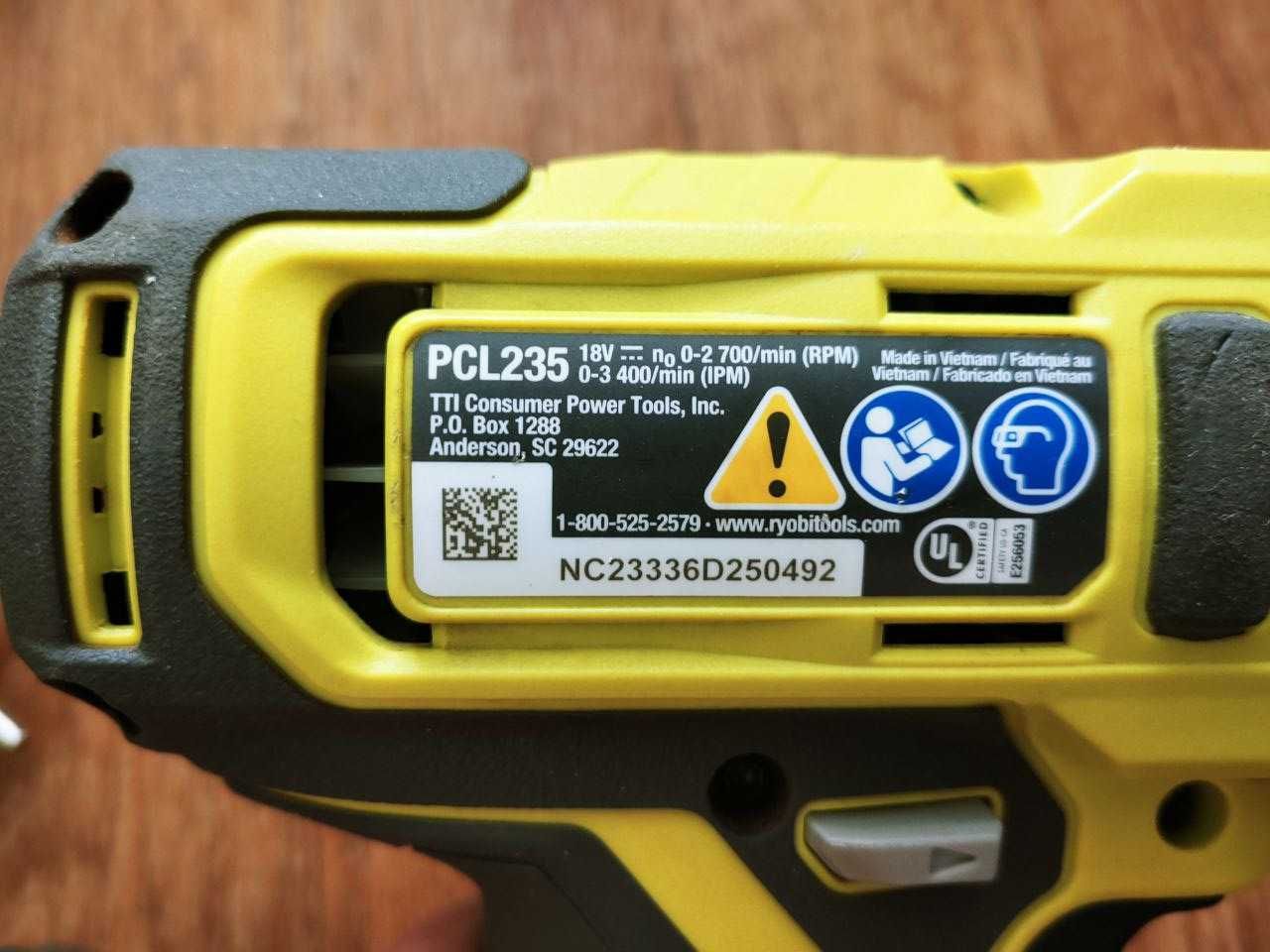 Аккумуляторный гайковерт Ryobi ONE+ PCL235 18V 1/4"