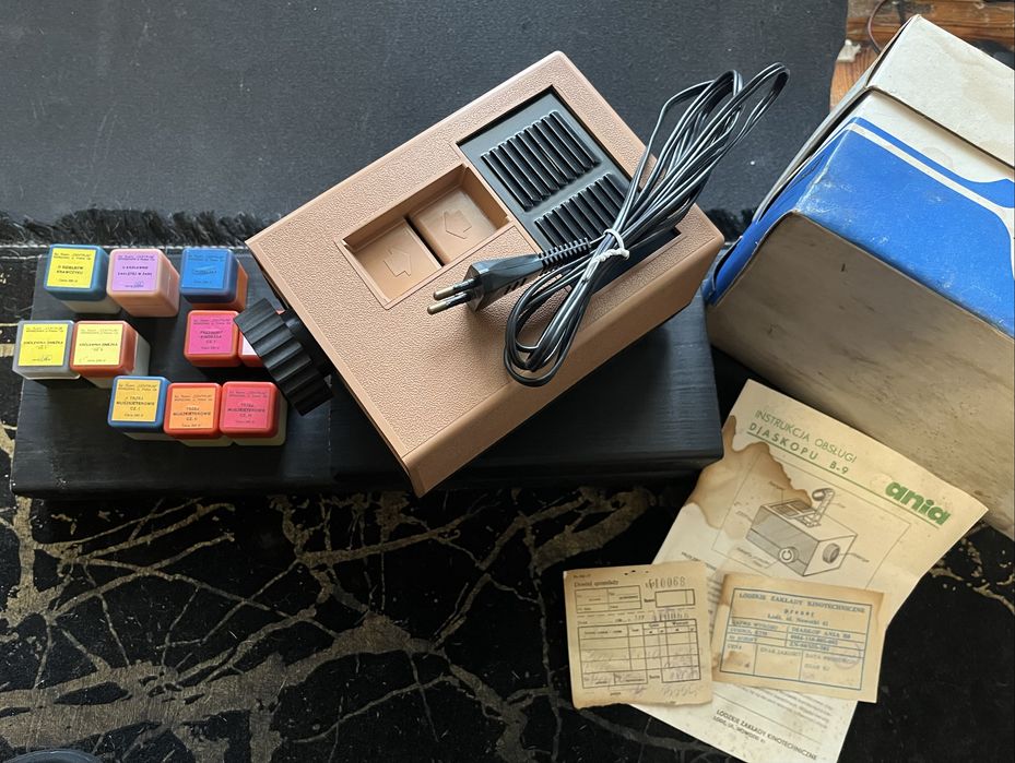 Rzutnik/ Diaskop B-9 Ania/ Nowy !!! / 6 Bajek