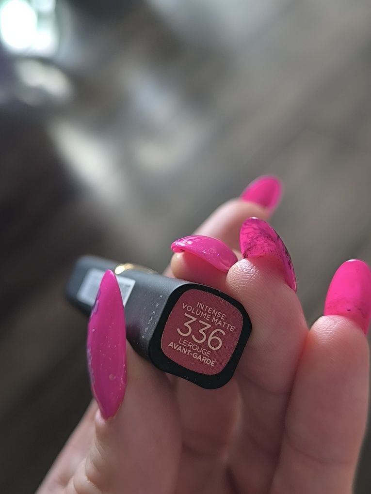 L'Oreal Paris intense volume Matte 336