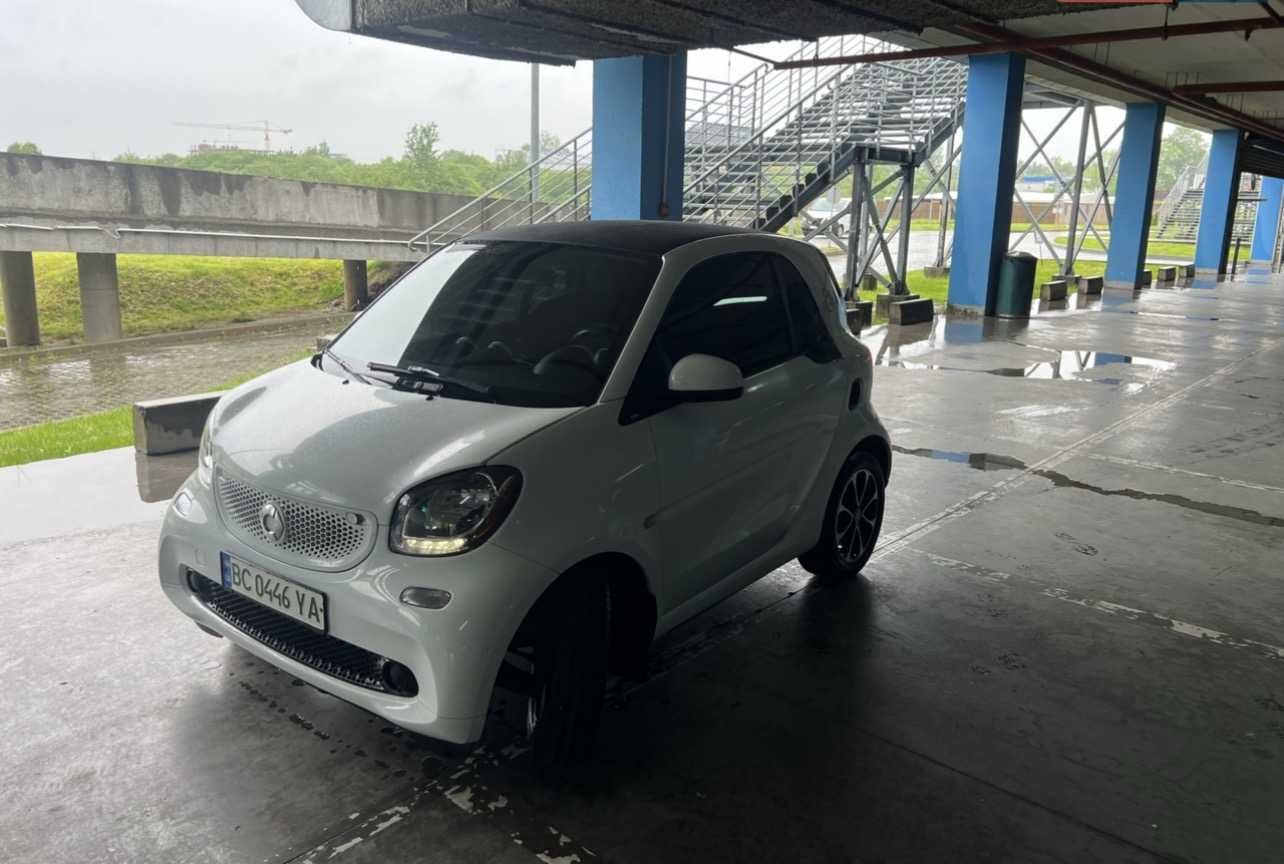 Продам Smart Forfour