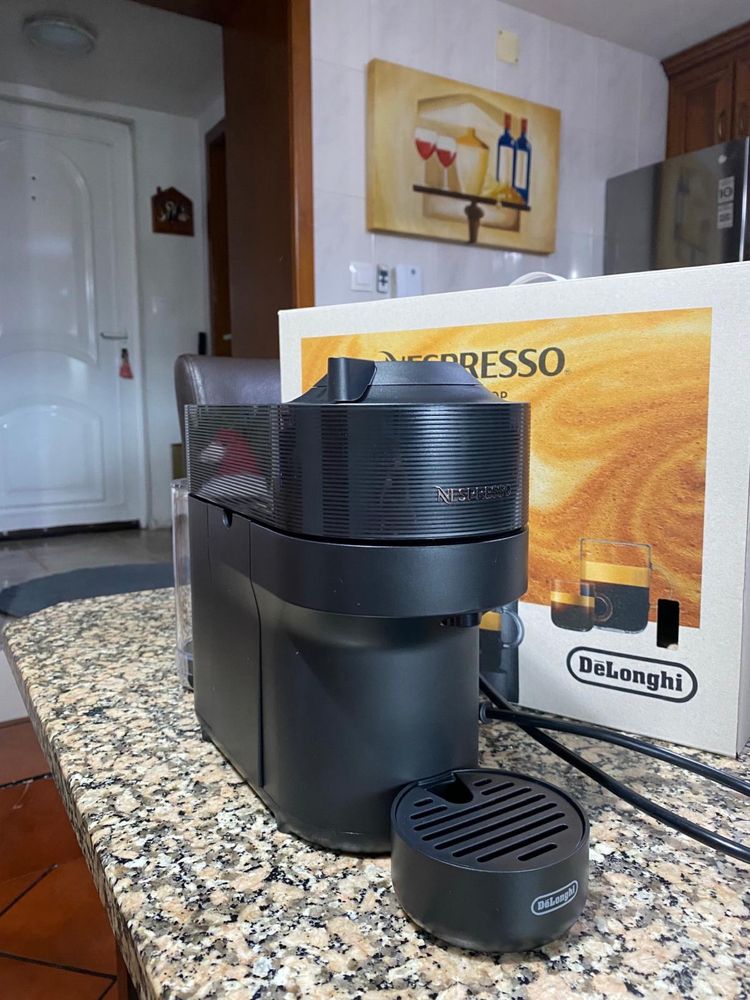 Maquina de cafe Nespresso Vertuo Pop
