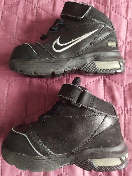 Buty AirMax Nike Rozmiar 20/21 czarne na rzep buty sportowe chłopięce
