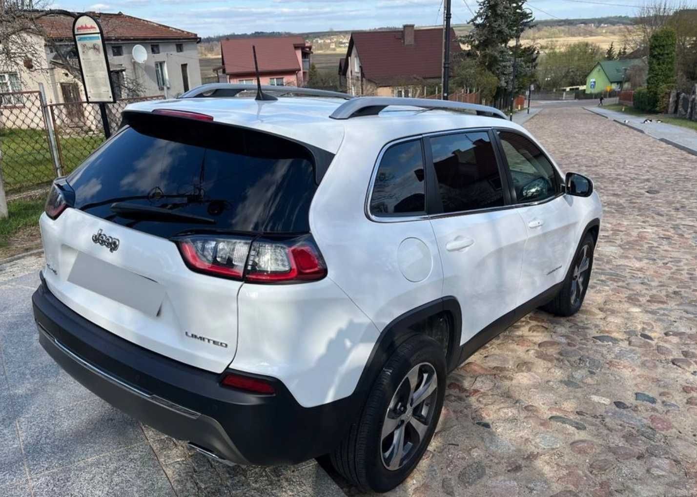 Jeep Chehokee 2.4 Limited 2019