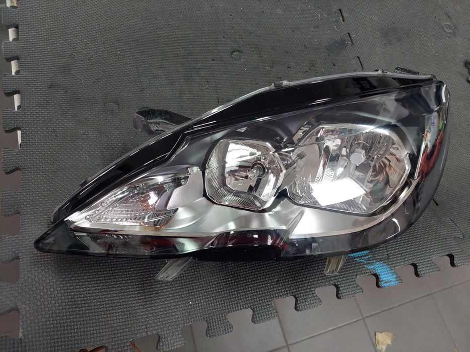 farol esquerdo Peugeot 308
