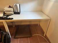 Mesa/secretária branca