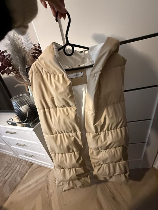 Kamizelka beżowa Reserved