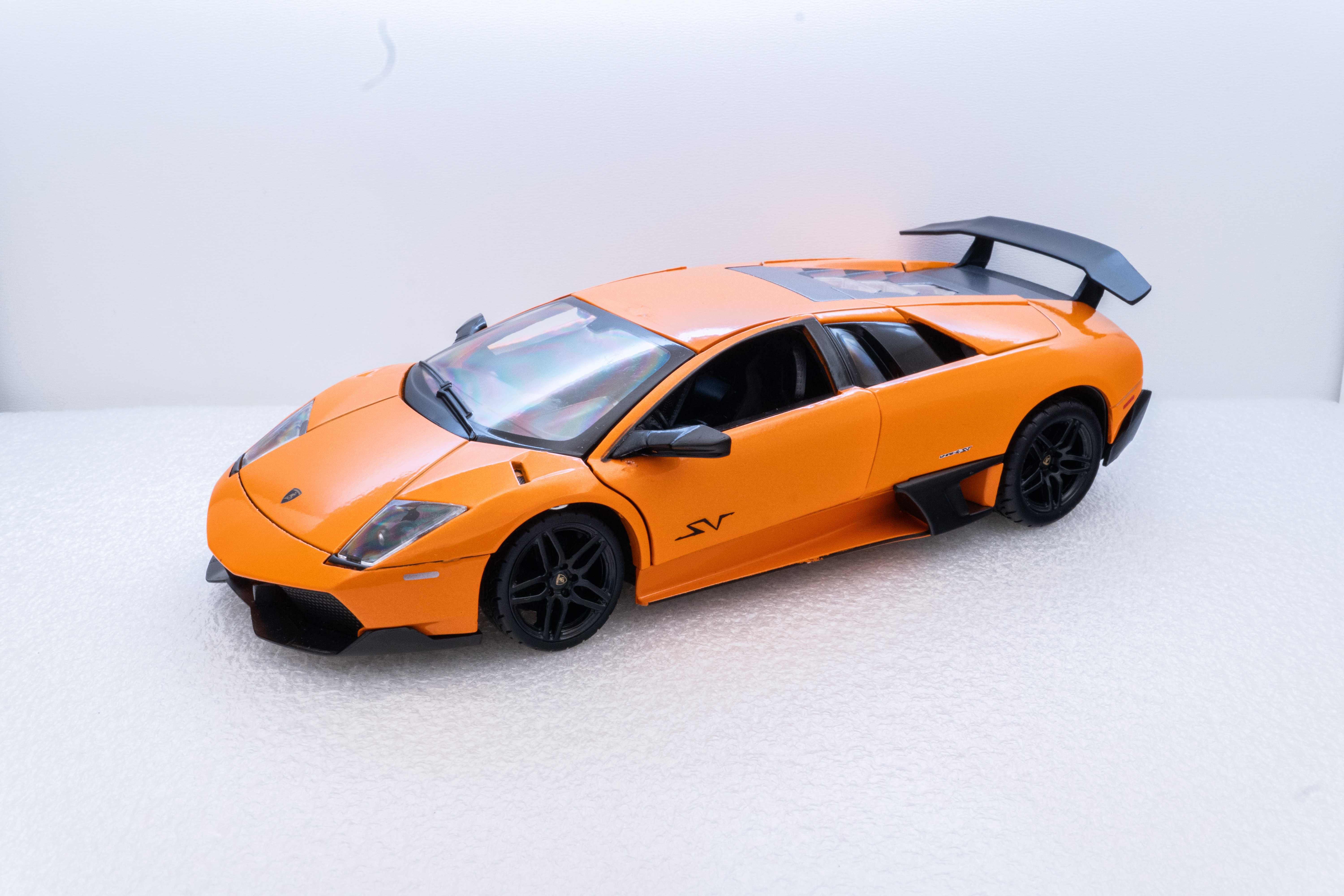 Model Lamborghini Murcielago LP 670–4 SuperVeloce Arancio Atlas