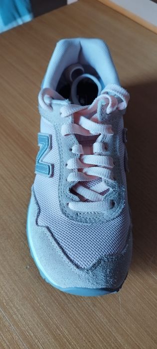 Sapatilhas New Balance rosa claro
