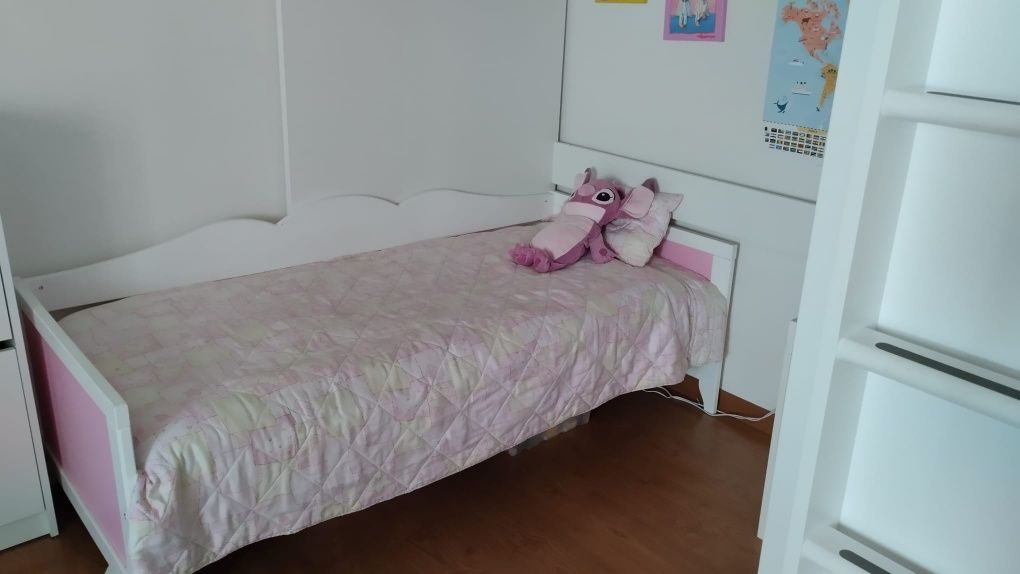 Beliche + cama de criança IKEA
