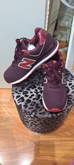 New Balance 574 burgundowe r. 38 zaniżony. Długość 23.5cm
