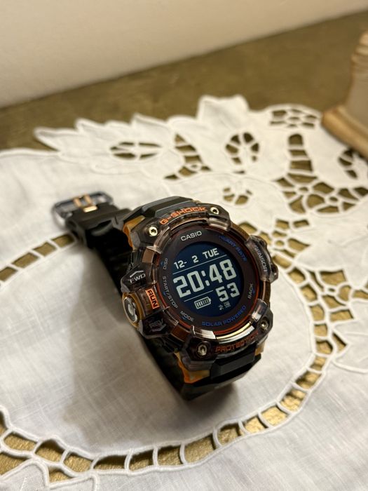 Casio G-SHOCK GBD-H1000 Black x Neon Orange