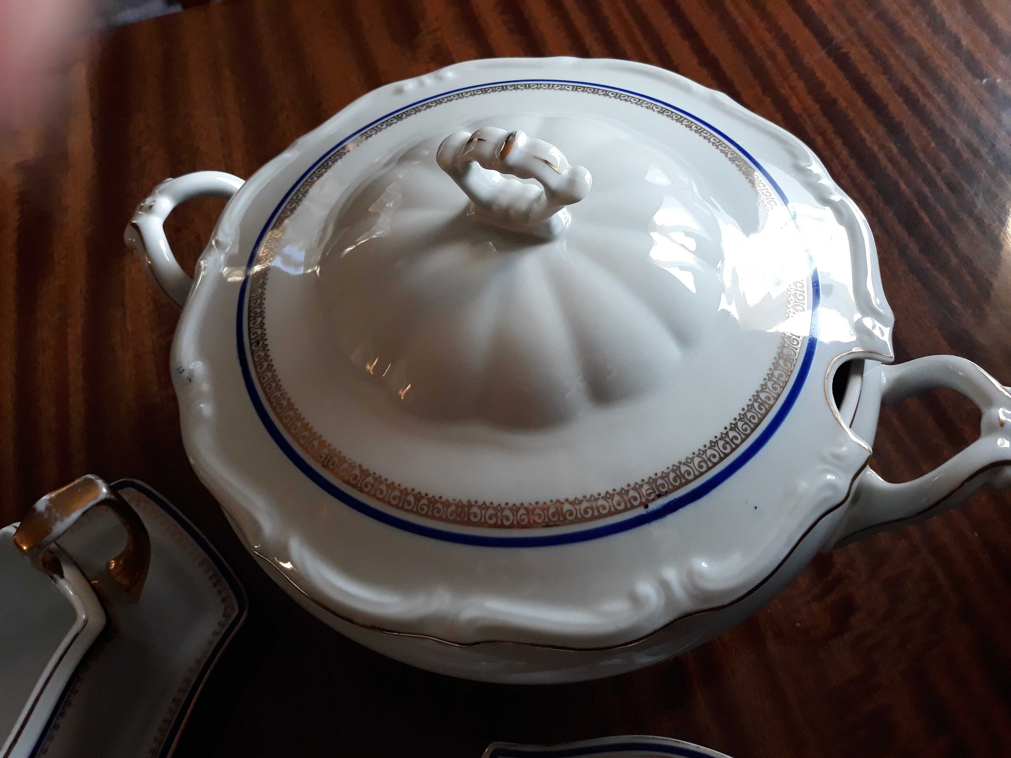 zestaw starej porcelany