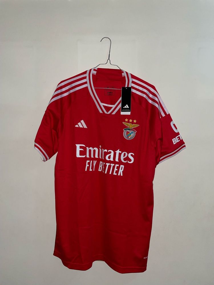 Vendo camisola do Benfica URGENTE