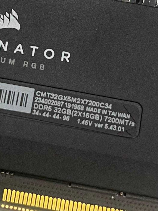 Corsair Dominator Platinum DDR5 48GB (32GB + 16GB) | 6000MHz CL30