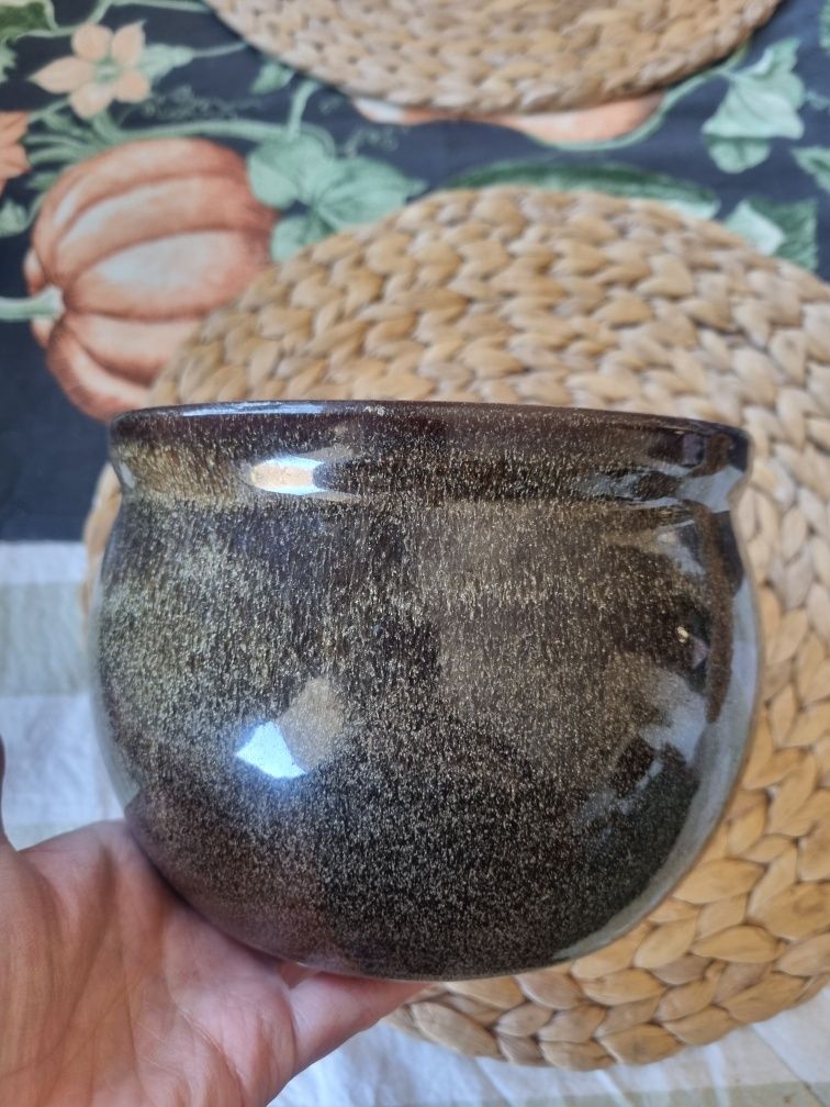 Doniczka osłonka ceramiczna brązowa średnia