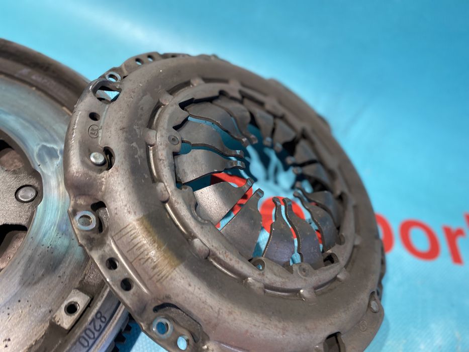 Маховик депфер Qashqai j10 1.5 K9K щеплення megane scenic 3