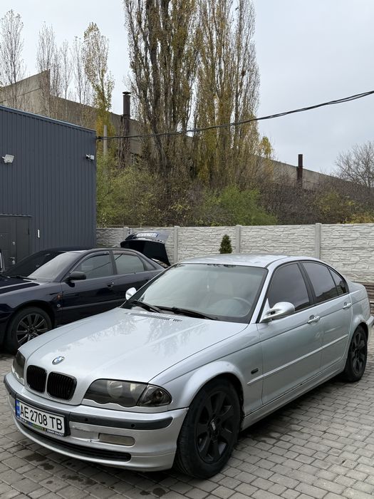 Продам е46 1999 год
