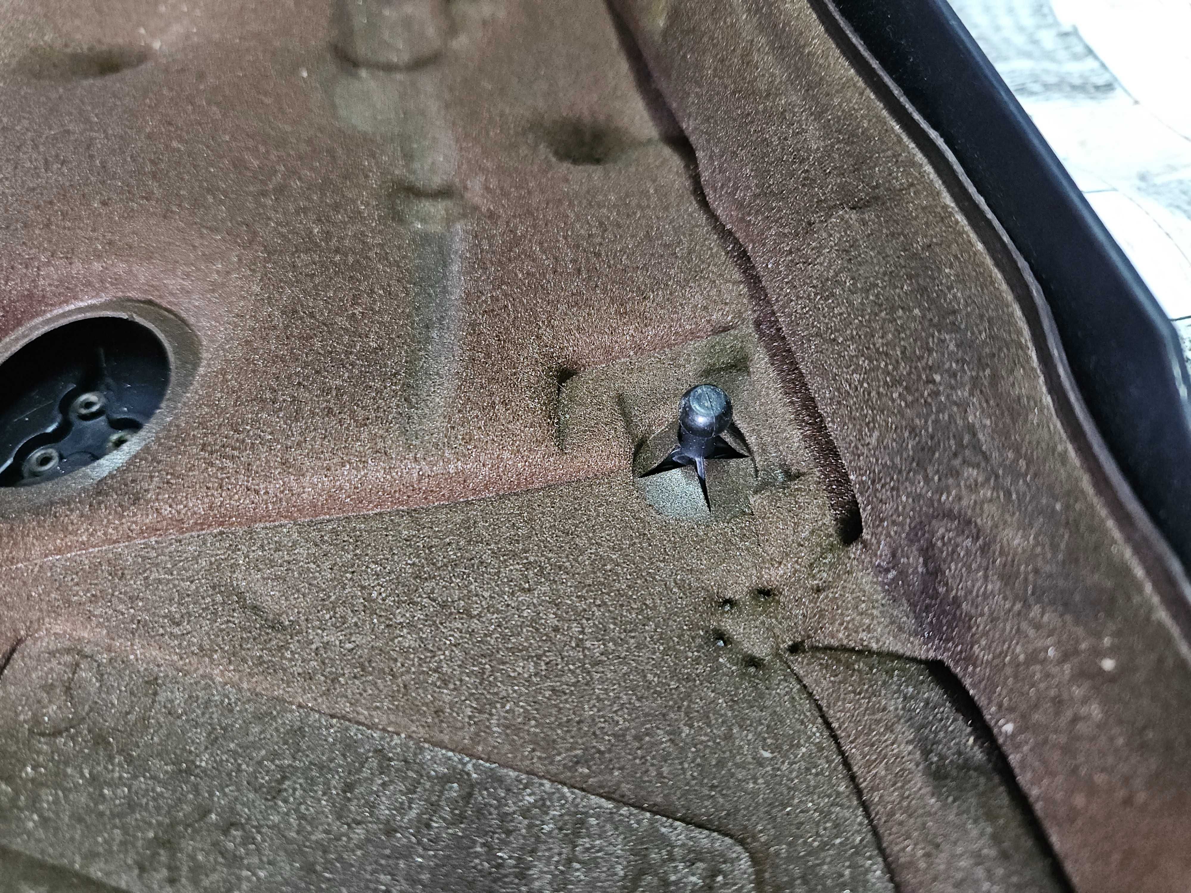 Mercedes w203 w204 w209 w211 osłona górna silnika 1.8 2.0 m271