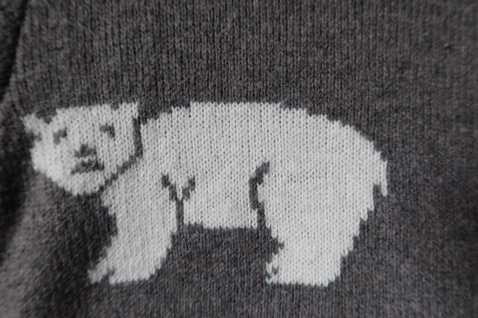 Sweter 122 128 HM szary biały miś niedźwiedź ciepły melanż