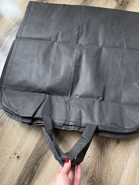 Чехол для  платьев и костюмов