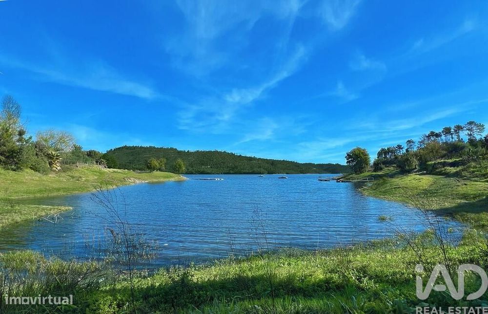Terreno para construção em Ferreira do Zêzere de 1560,00 m2