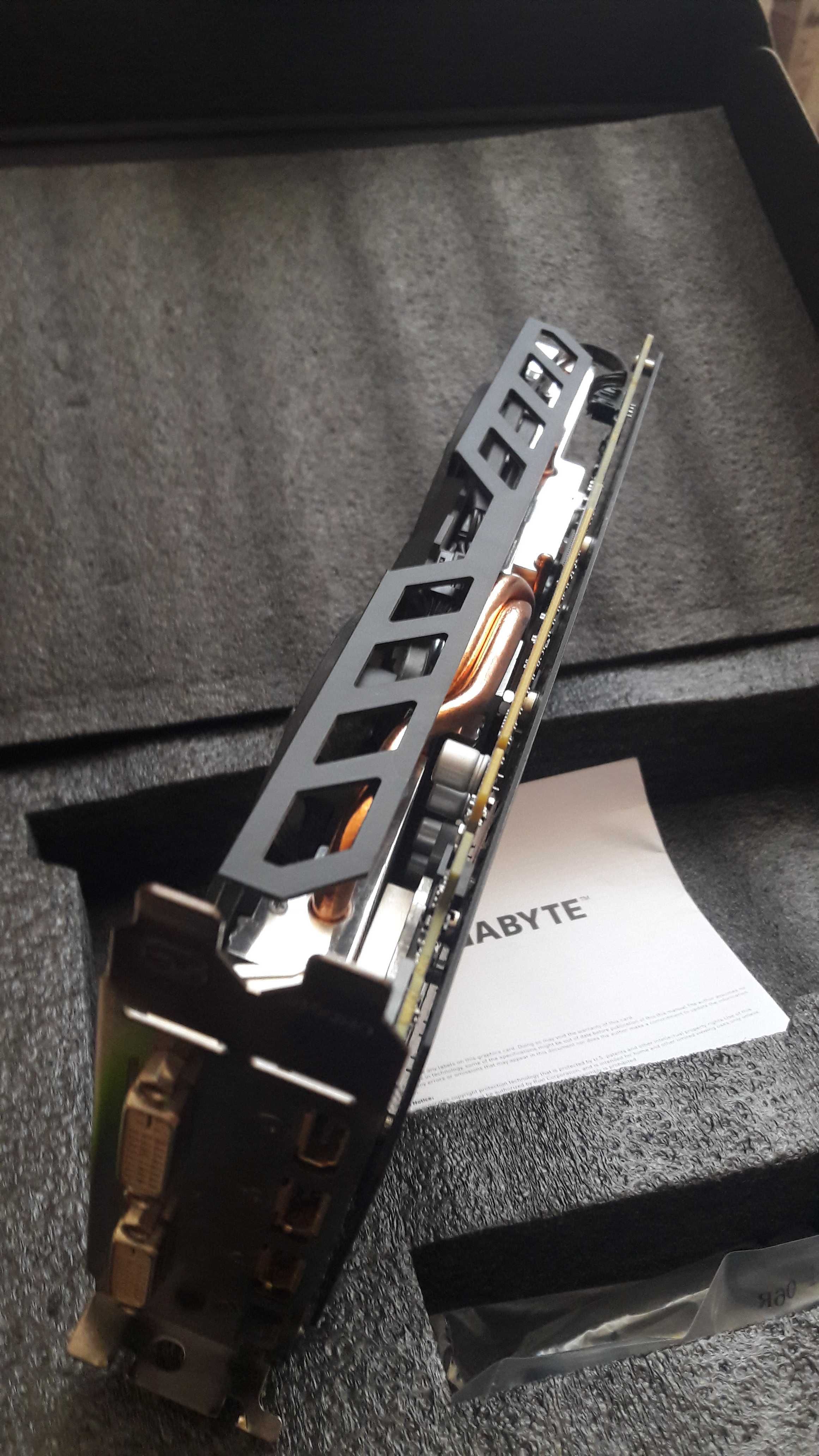Gigabyte GTX 960, 4GB, DDR5.