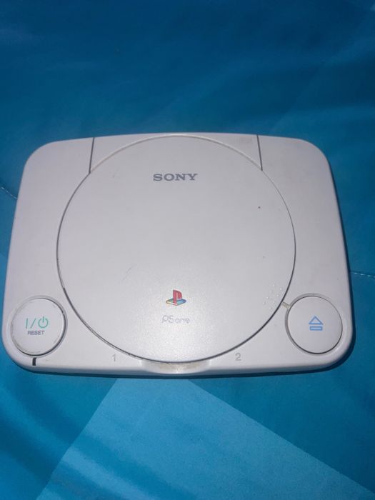 PlayStation 1 branca + Comando Branco
