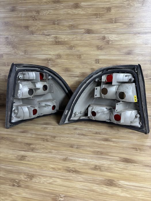 Задні стопи Опель Вектра Б(седан рест/дорест)універсал