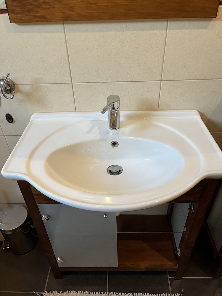 Sprzedam meble łazienkowe