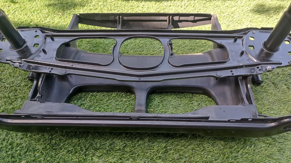 Frente chapa completa com máscara e amortecedores de impacto bmw E46