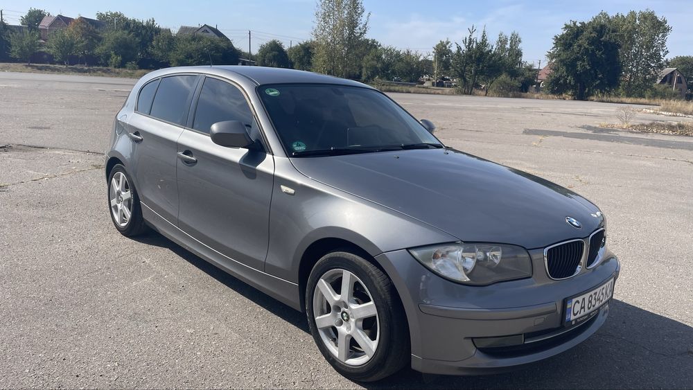 BMW 1 series 2.0 бензин