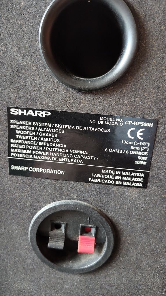 Piękne monitorki Sharp kolumny