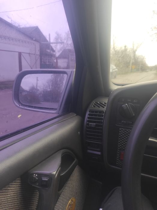 Продам Опель омега а, 2.0 бензин