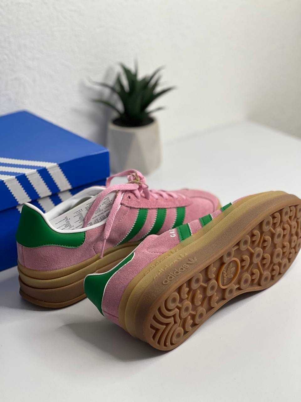 Замшеві жіночі Оригінальні кросівки Adidas Gazelle Bold 40,5 Розміру