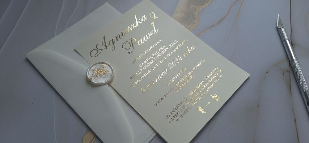 Zaproszenia złocone jednokartkowe