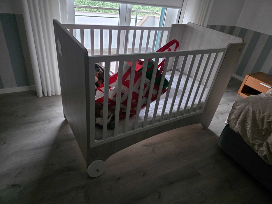 Cama Berço nova com colchão