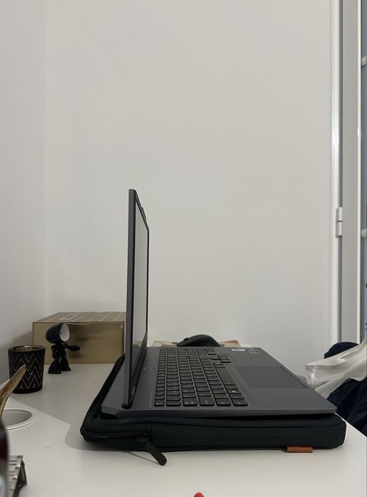 Portátil Gaming Lenovo