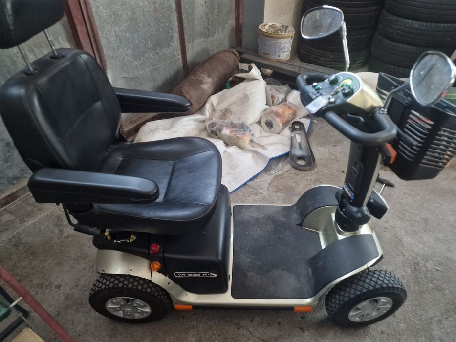 Wózek inwalidzki elektryczny