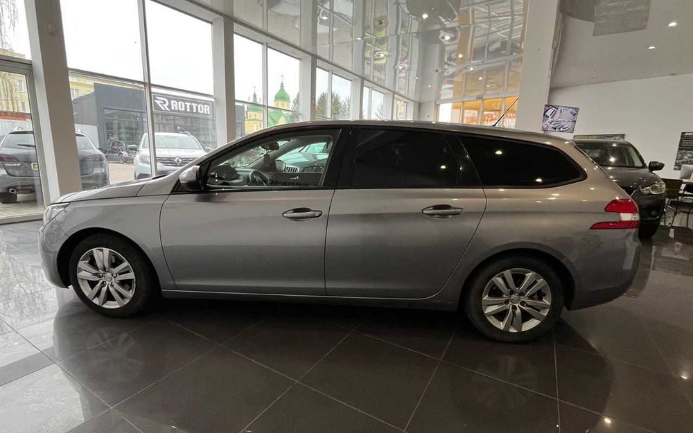 Peugeot 308 2016
