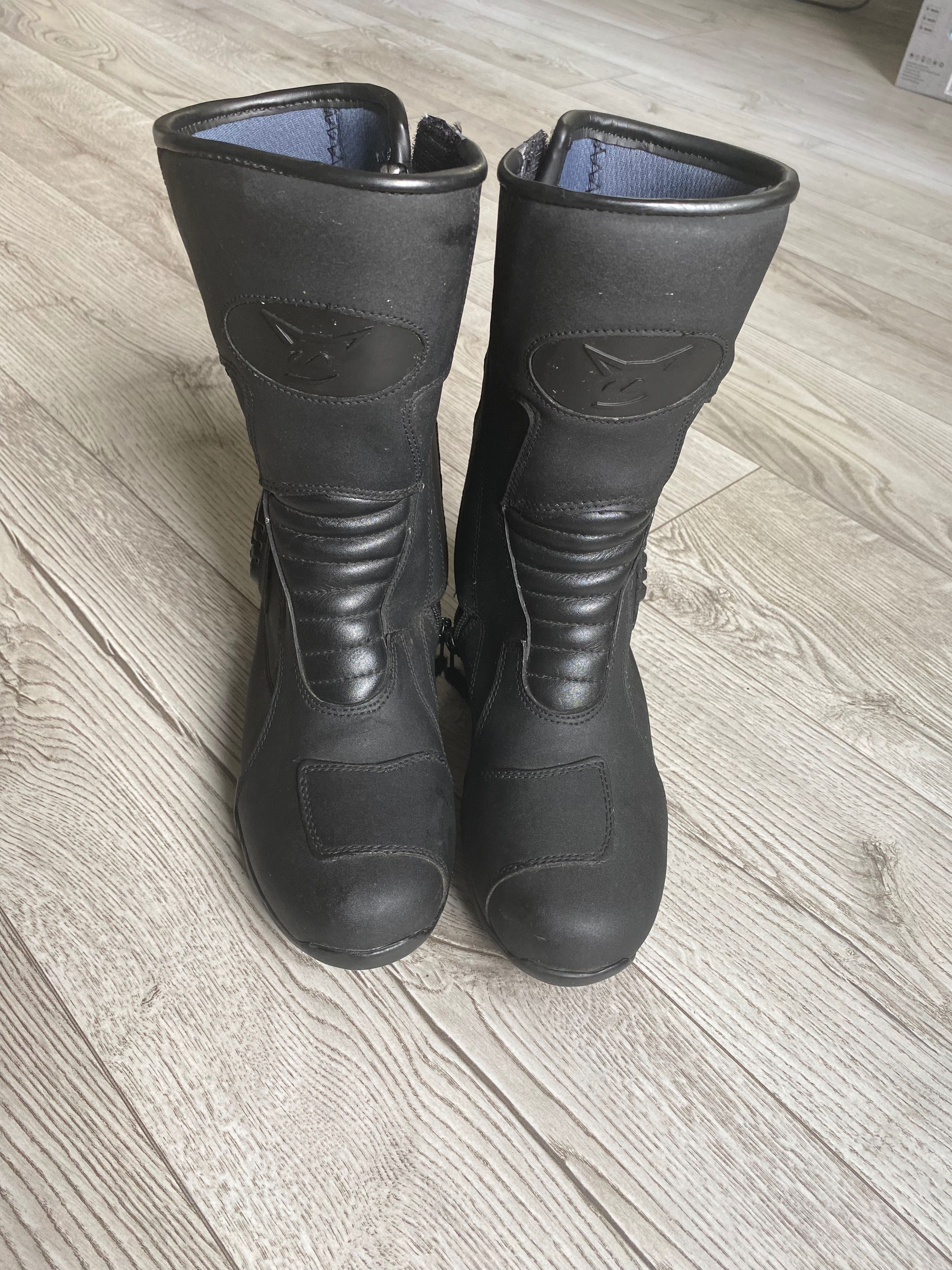 Sprzedam buty damskie motocyklowe