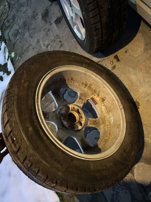 Зимові шини разом з дисками