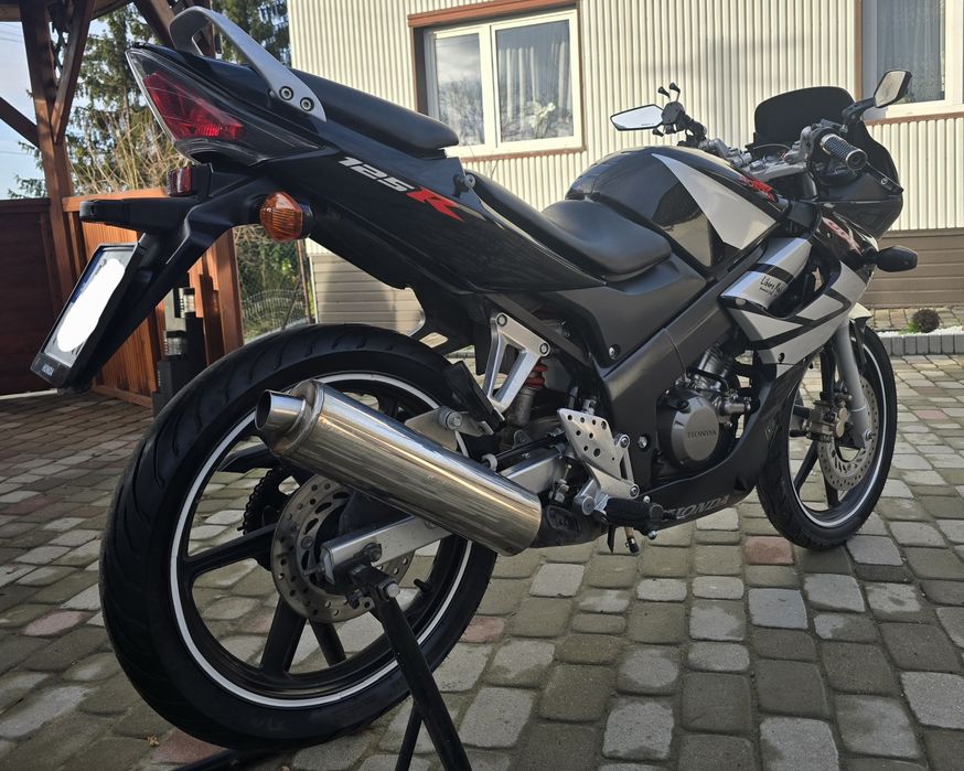 Honda CBR 125 JC34 niski przebieg 14k (nie jc39 jc50 r125 cbf mt)