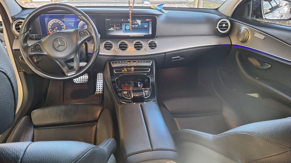 Продам авто, мерс E клас в амг пакеті