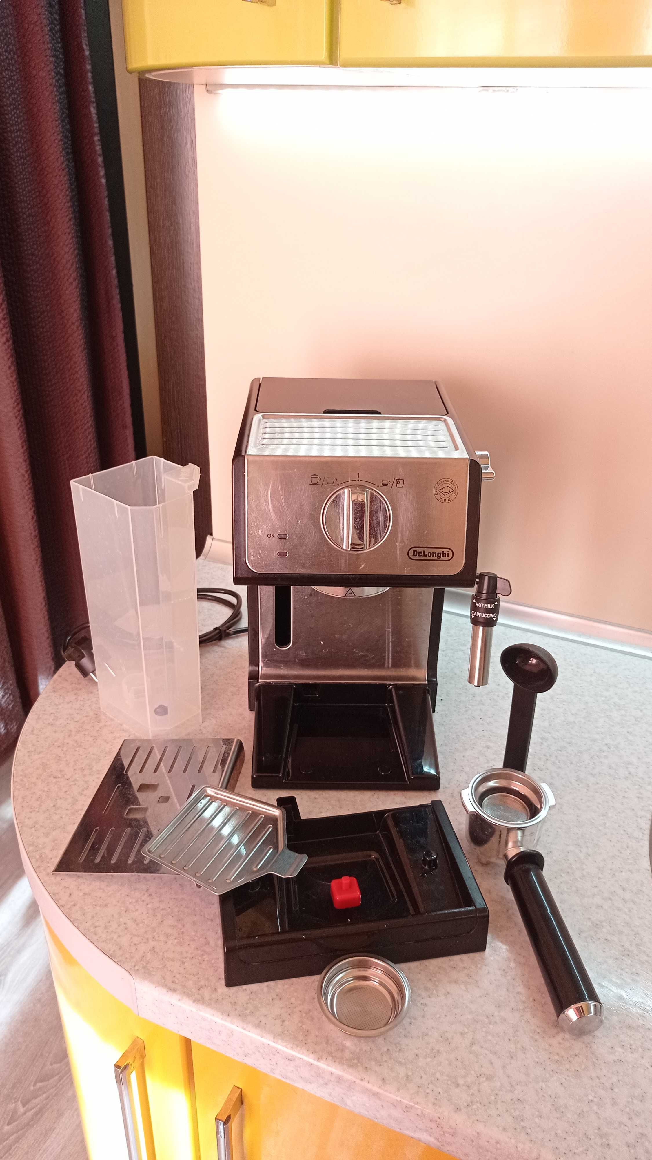 Рожкова кавоварка DeLonghi ECP 35.31