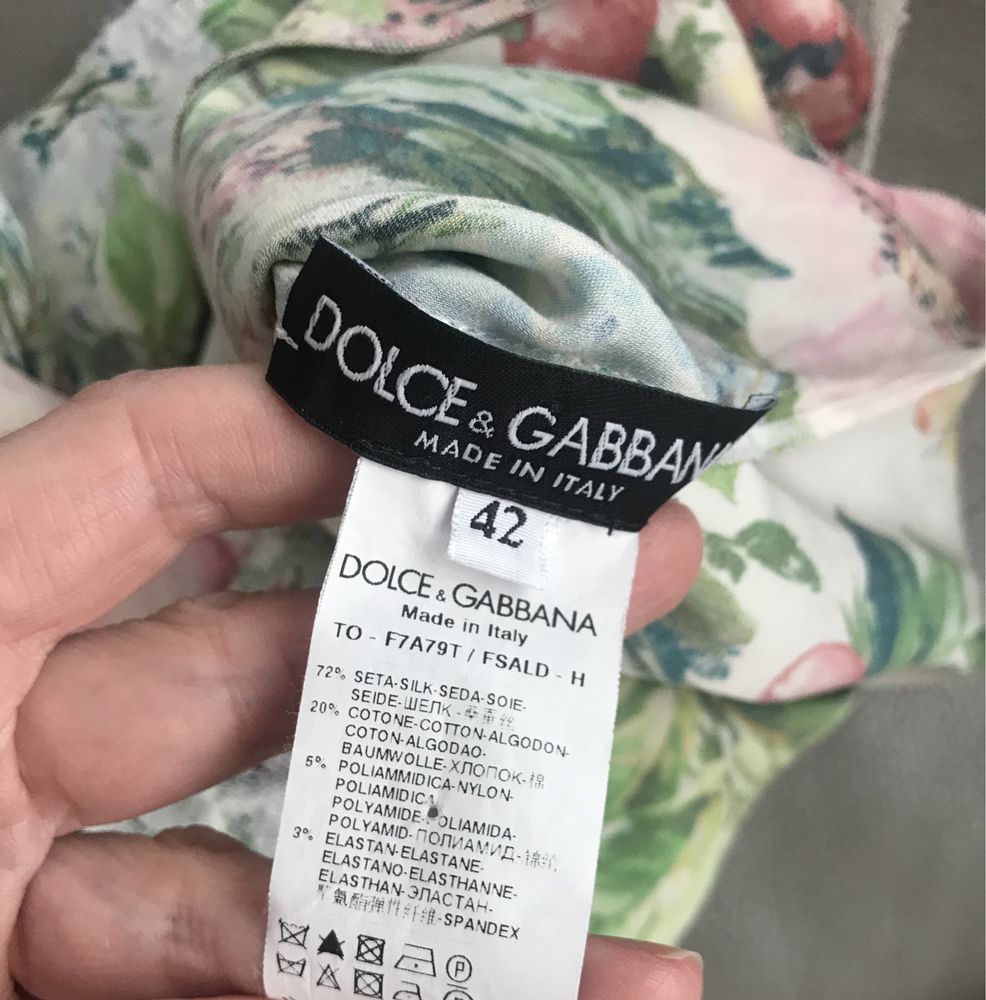 Шёлковый костюм Dolce Gabbana. 42 р. Оригинал. Новый.