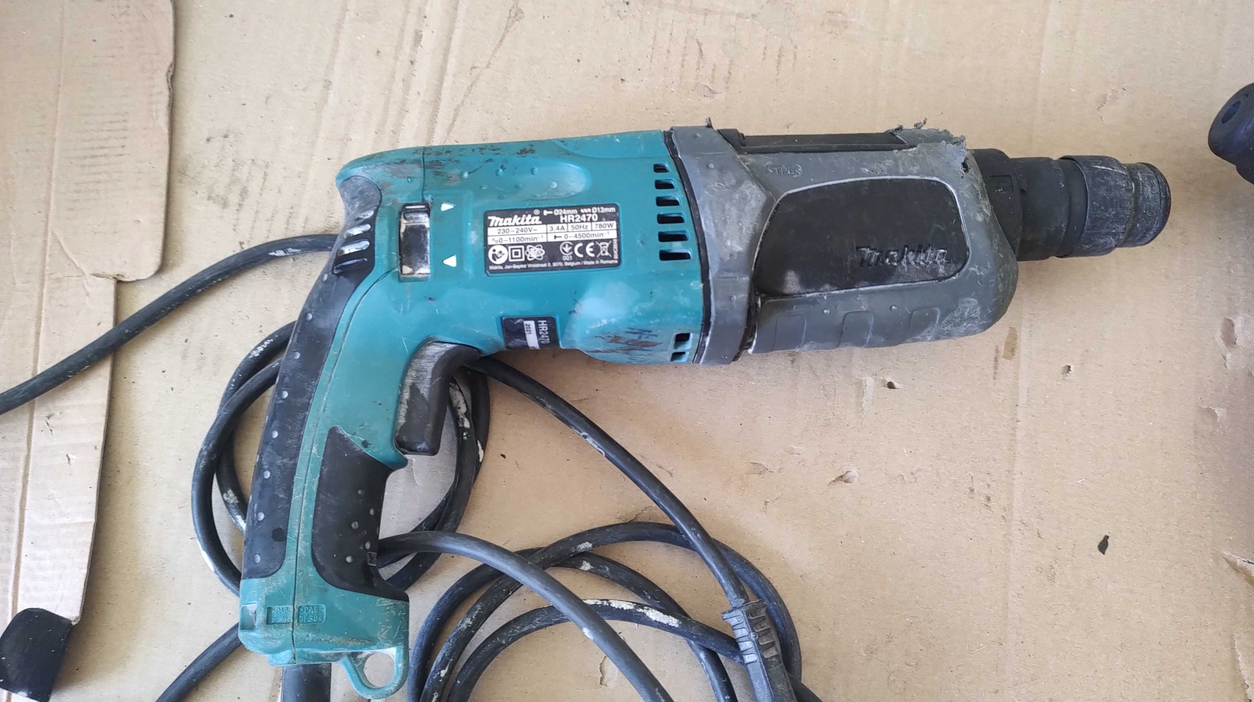 Перфоратор Makita HR2470