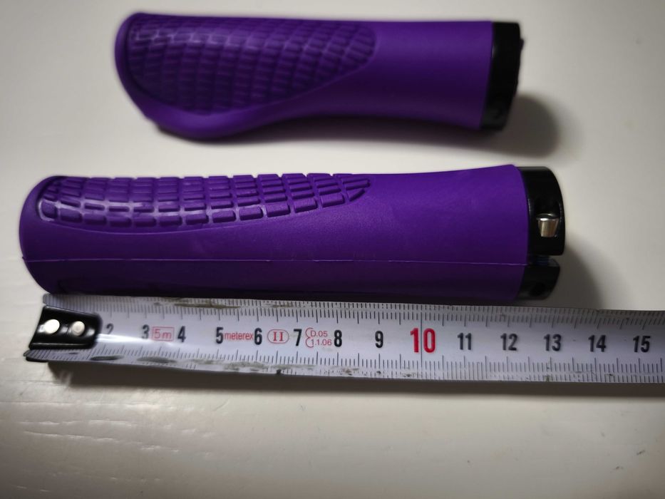 Gripy,uchwyty,rączki NN-PUR,kpl.L+P,1xALU,guma,133-22,hulajnoga,rower